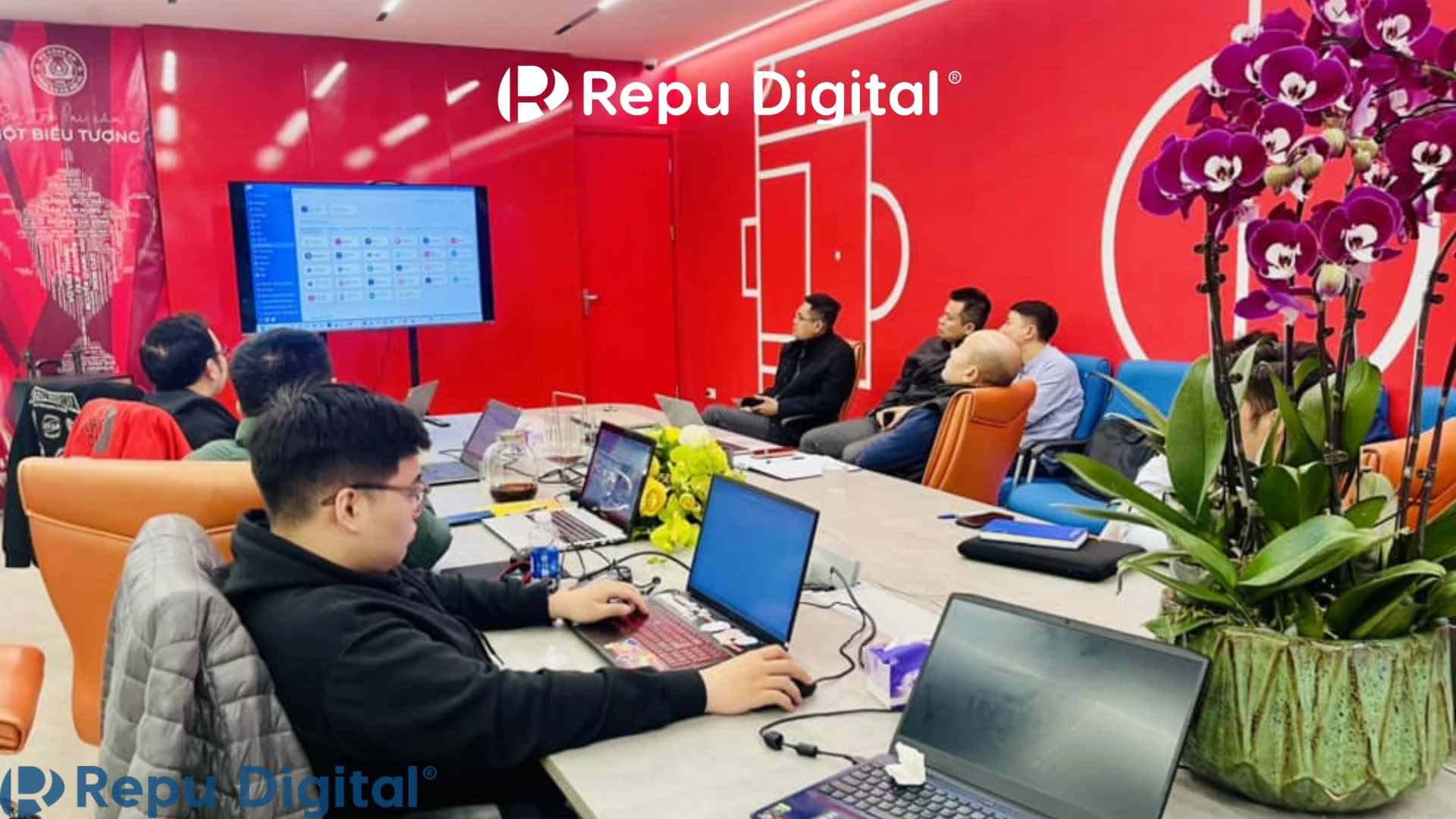 Repu Digital tại buổi triển khai & đào tạo Lark Suite cho CAHN FC